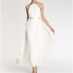 ✨Laundry by Shelli Segal✨